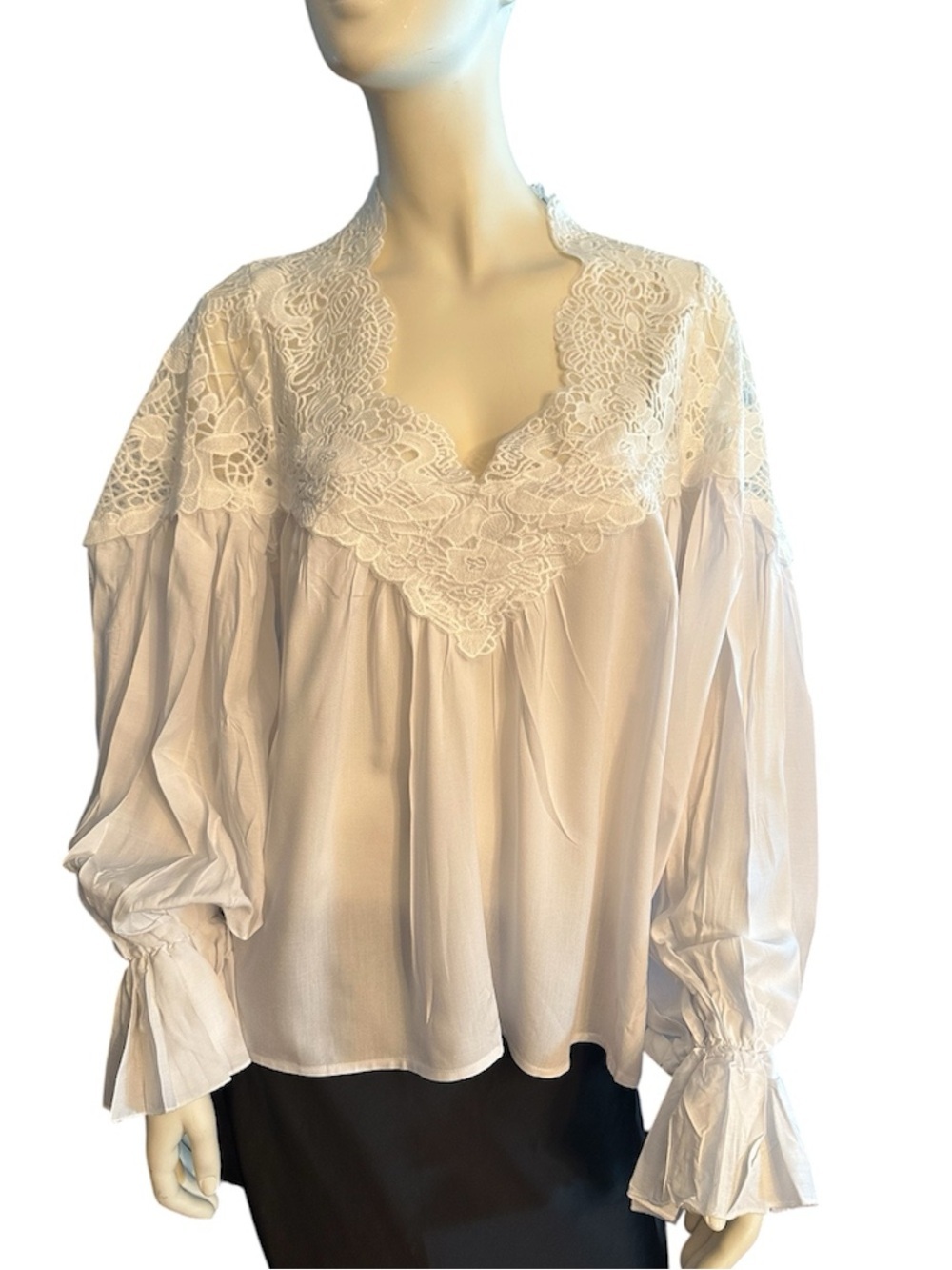 Aumora Lace Trim Blouse White Medium NWT IN PACKAGE